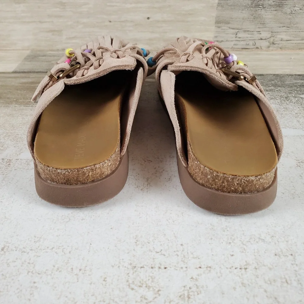 Steve Madden TREAT Kids Clogs Sz 4 M Taupe Suede Beaded Fringe Buckle Strap